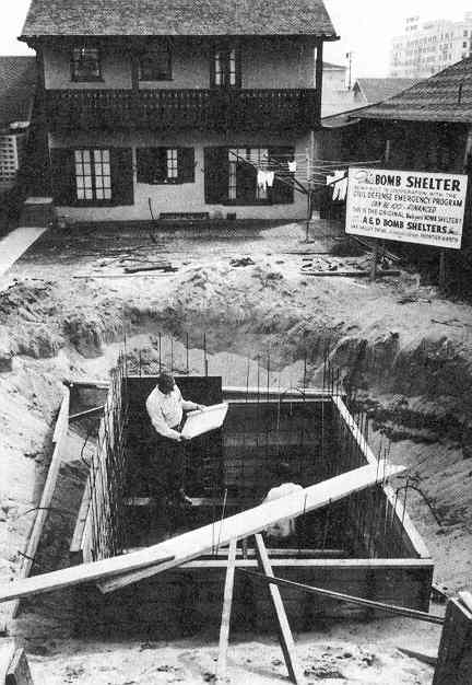 building-a-backyard-bomb-shelter_1951